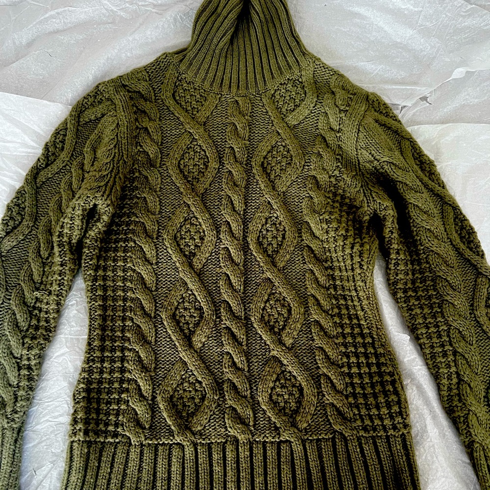 WOOL SWEATER GREEN